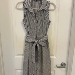 Banana Republic Gray and White Stripe Button Down Dress | Size 4